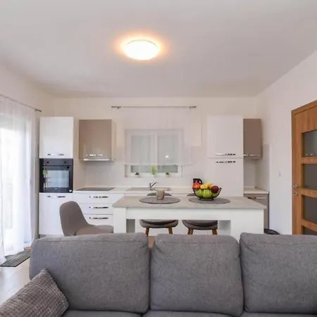 Apartamento Sweet Rita Sukošan