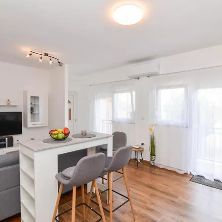 Sweet Rita Apartamento Sukošan